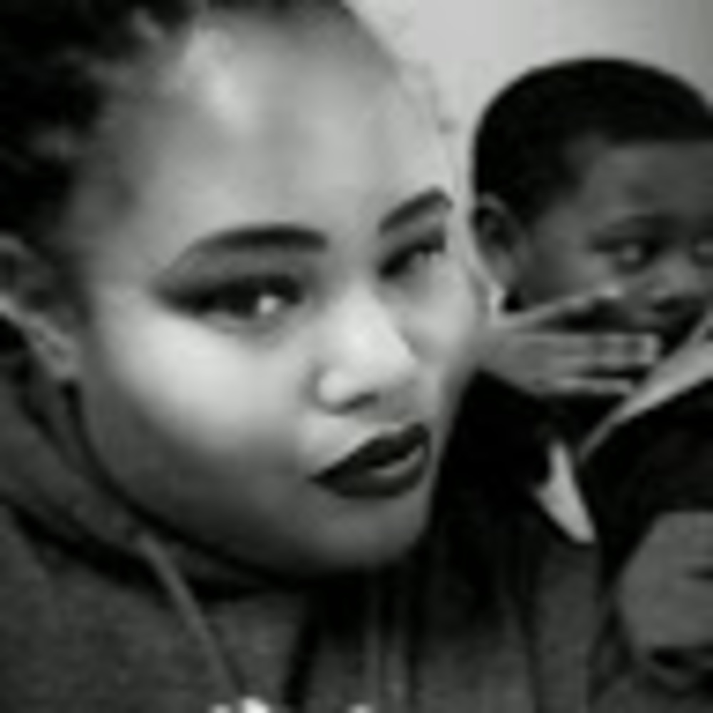 Meet your Posher, Janequia